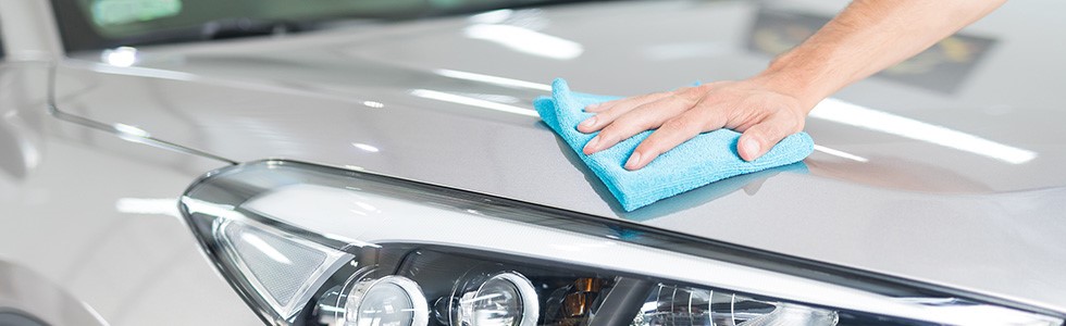 Cómo lavar el coche por dentro y por fuera